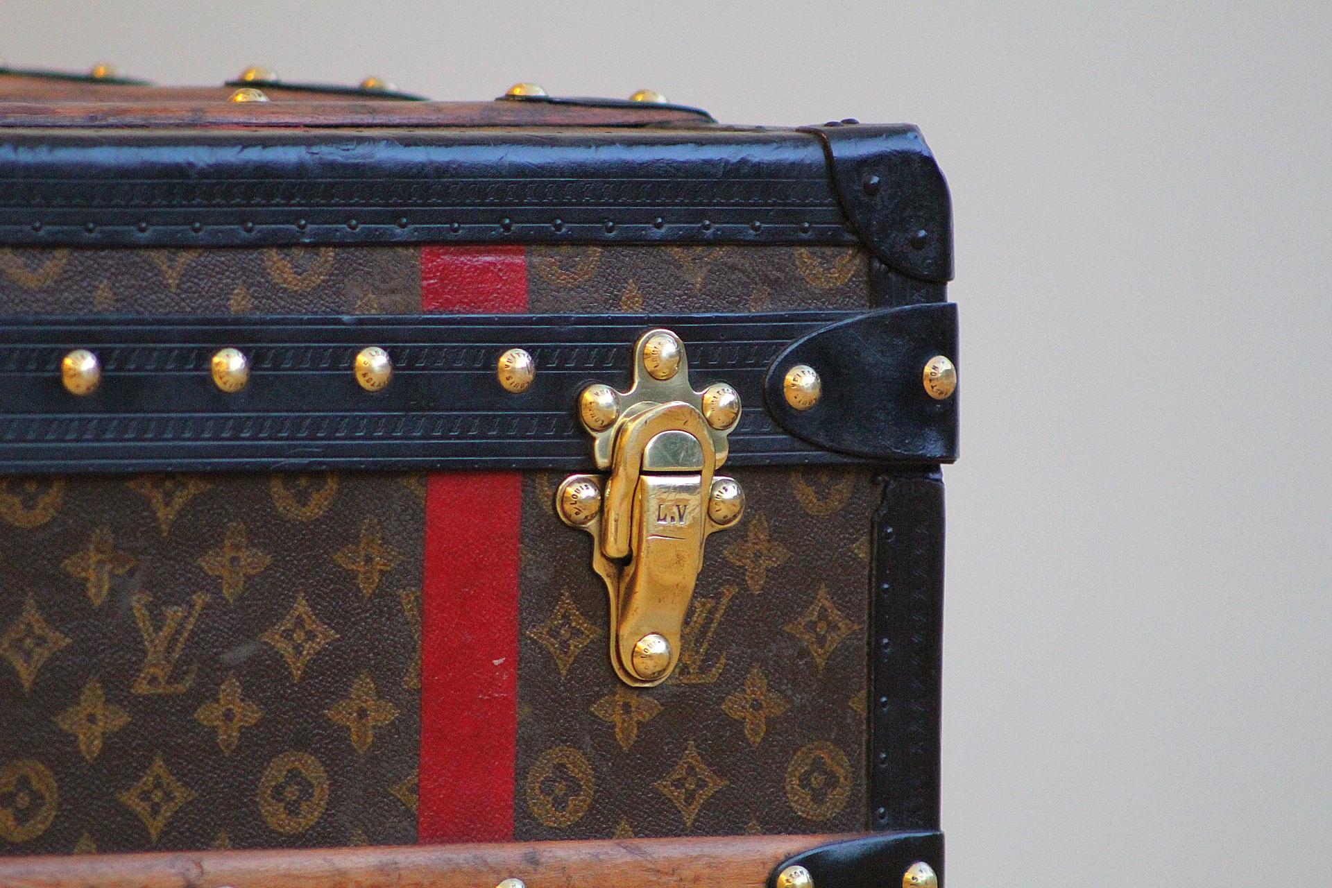 1910s Louis Vuitton Monogram Courier Steamer Trunk For Sale 3