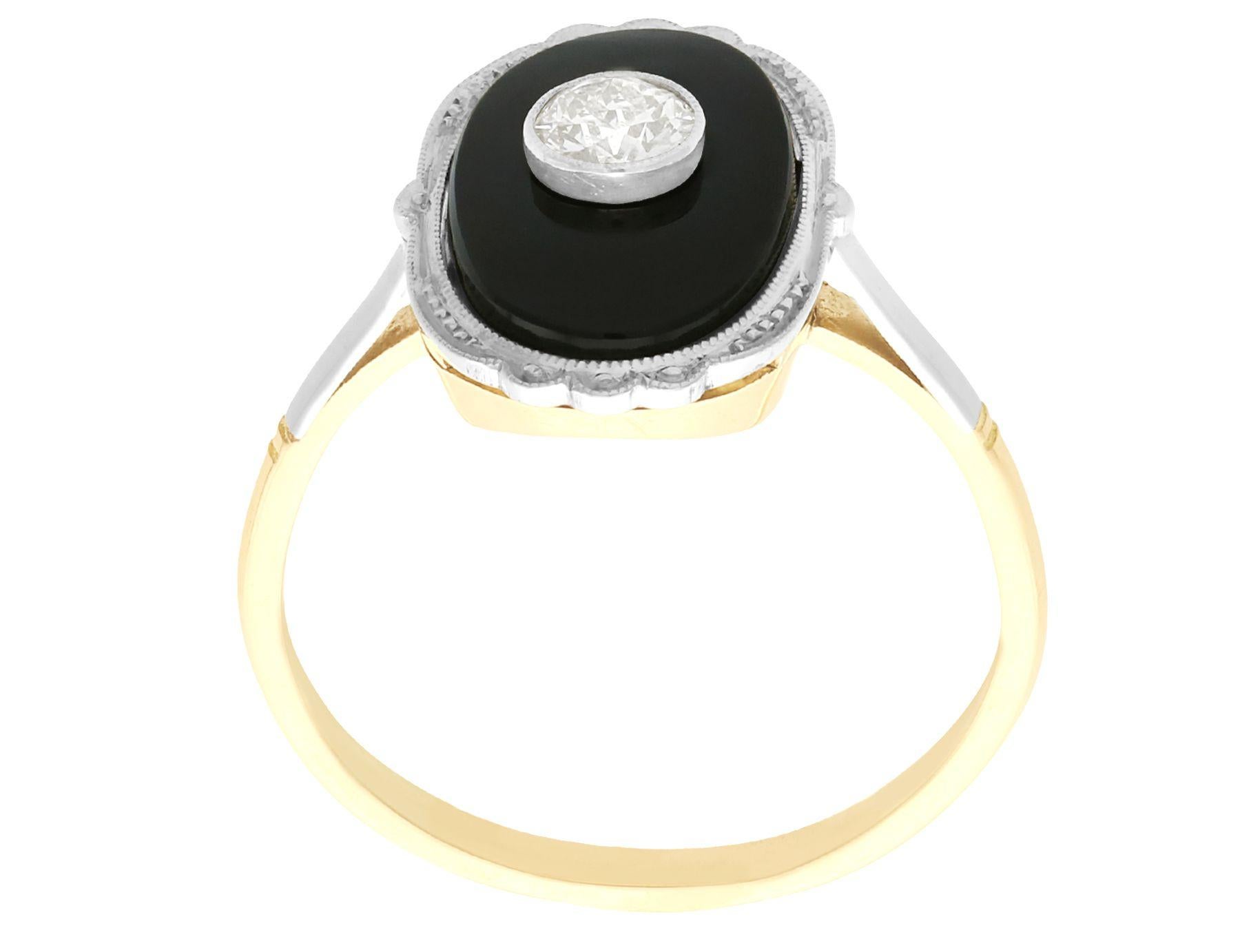 1910s Onyx and Diamond Yellow Gold Cocktail Ring In Excellent Condition In Jesmond, Newcastle Upon Tyne