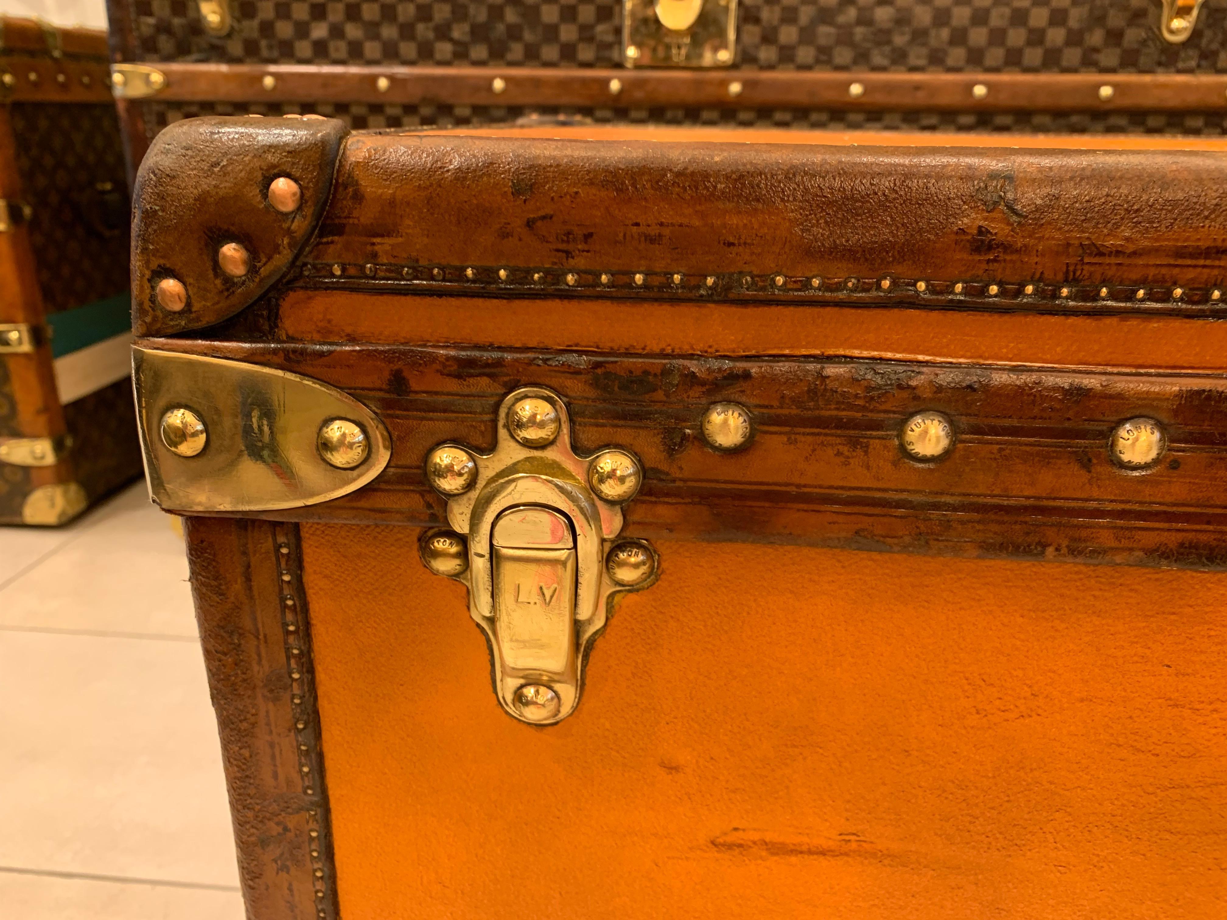 1910s Orange Louis Vuitton Steamer Trunk, 90 cm Orange Louis Vuitton Trunk Bon état - En vente à Saint-Ouen, FR