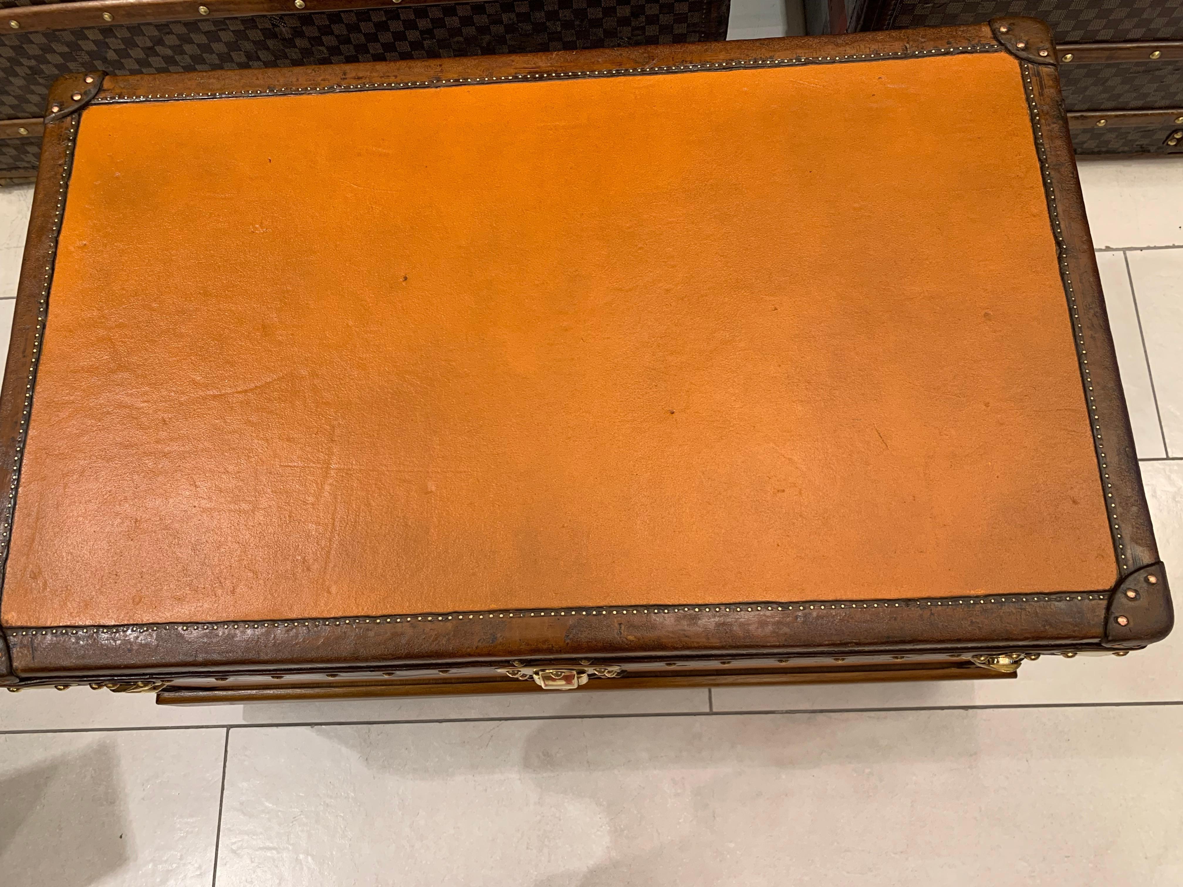 1910s Orange Louis Vuitton Steamer Trunk, 90 cm Orange Louis Vuitton Trunk en vente 1