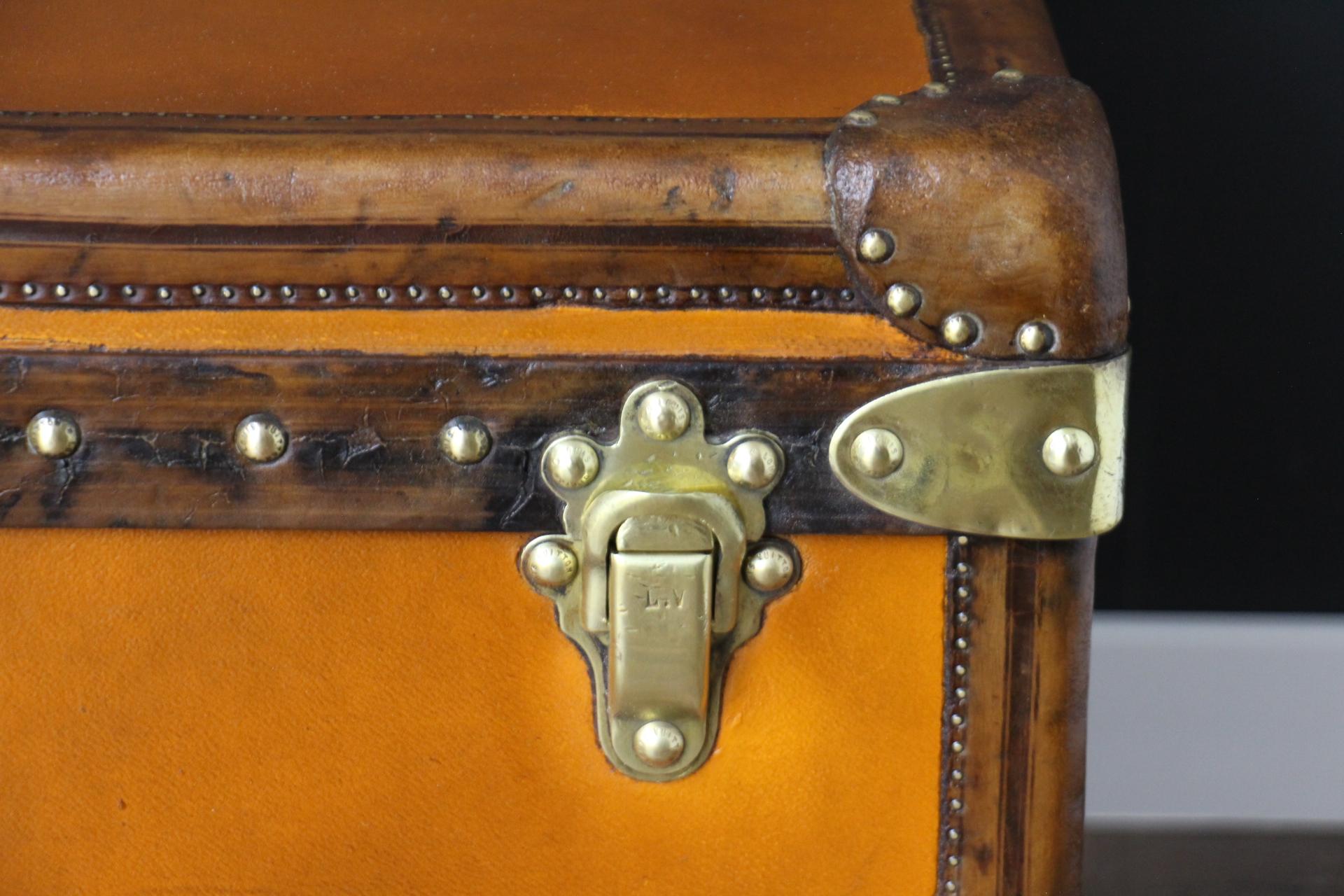 1910s Orange Louis Vuitton Steamer Trunk, 110 cm Orange Louis Vuitton Trunk In Good Condition In Saint-Ouen, FR