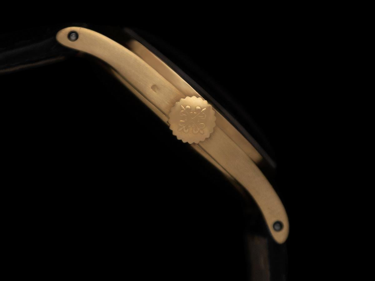 Men's 1910's Patek Philippe Vintage Calatrava Pre-ref. 446 Mens Midsize - 18K Gold For Sale