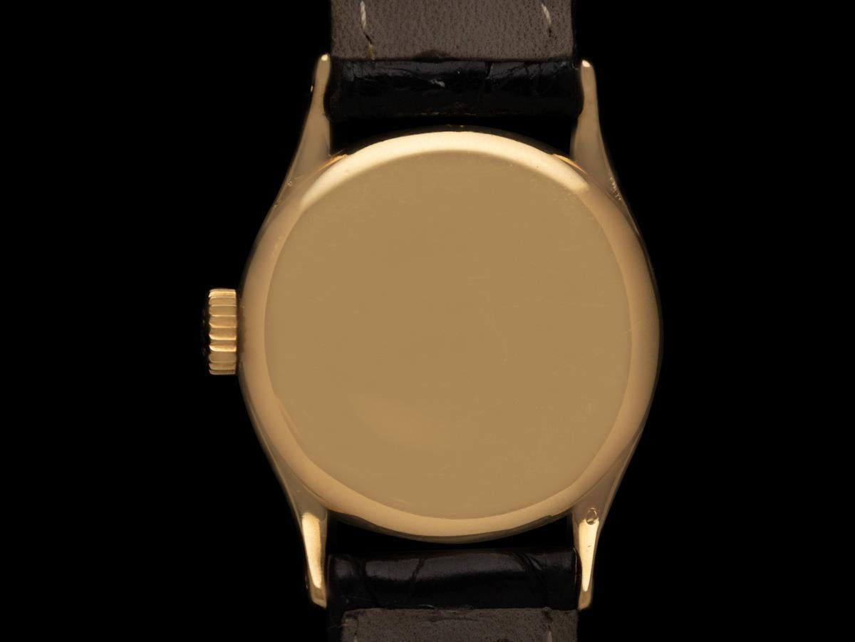 1910's Patek Philippe Vintage Calatrava Pre-ref. 446 Mens Midsize - 18K Gold For Sale 2