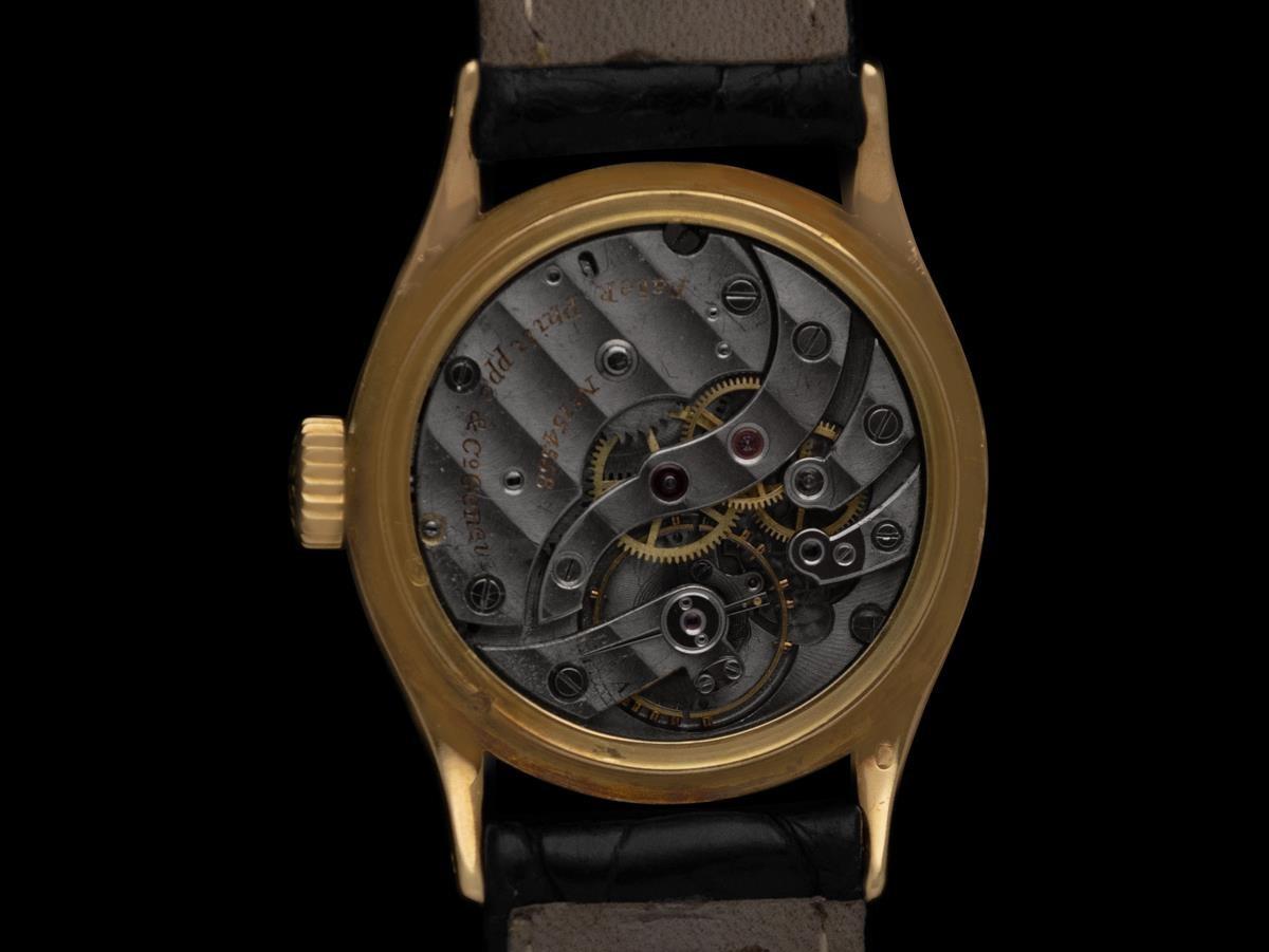 1910's Patek Philippe Vintage Calatrava Pre-ref. 446 Mens Midsize - 18K Gold For Sale 3