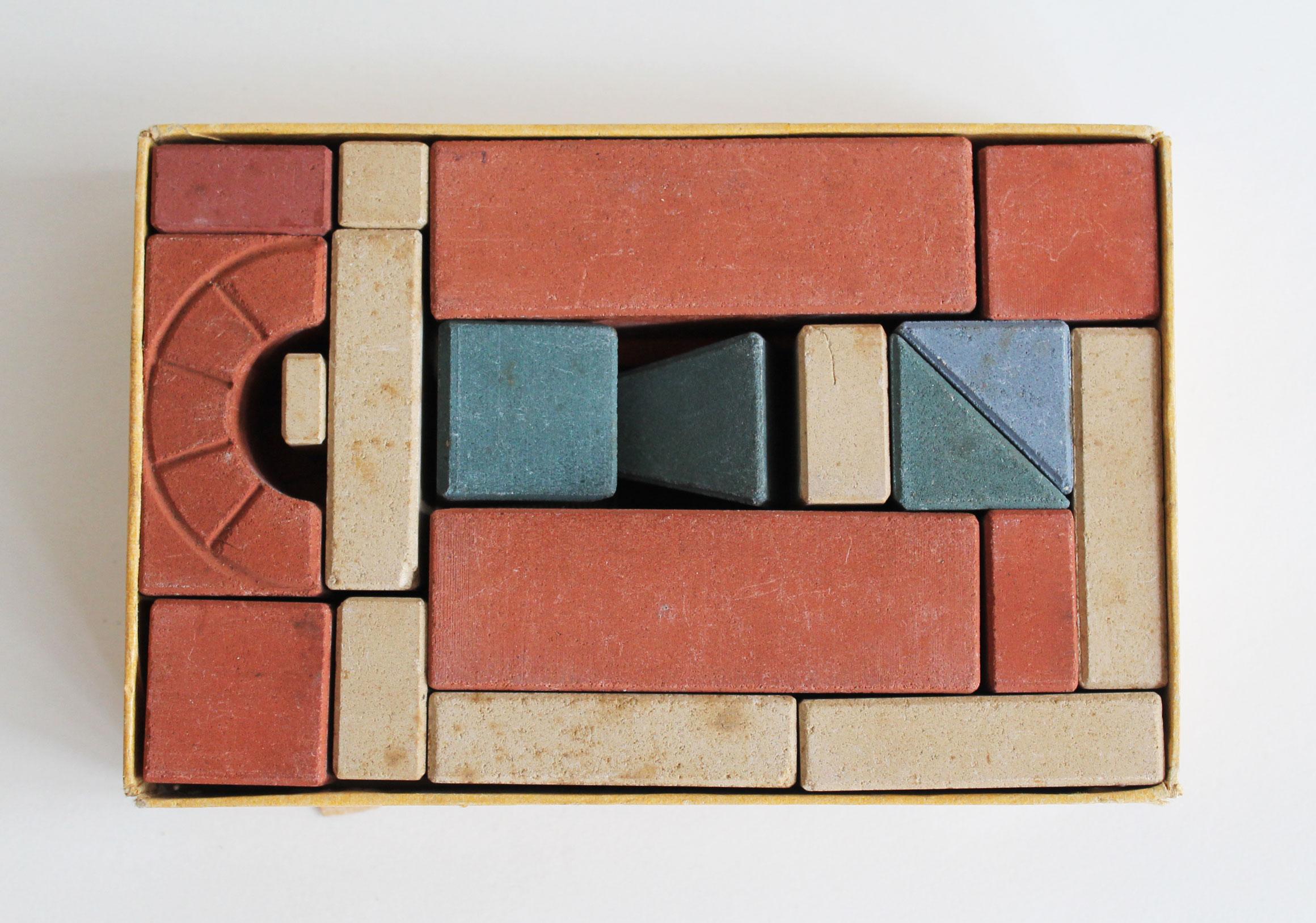 1910's Richter's Stone Anchor Building Blocks Box For Kids For Sale 10