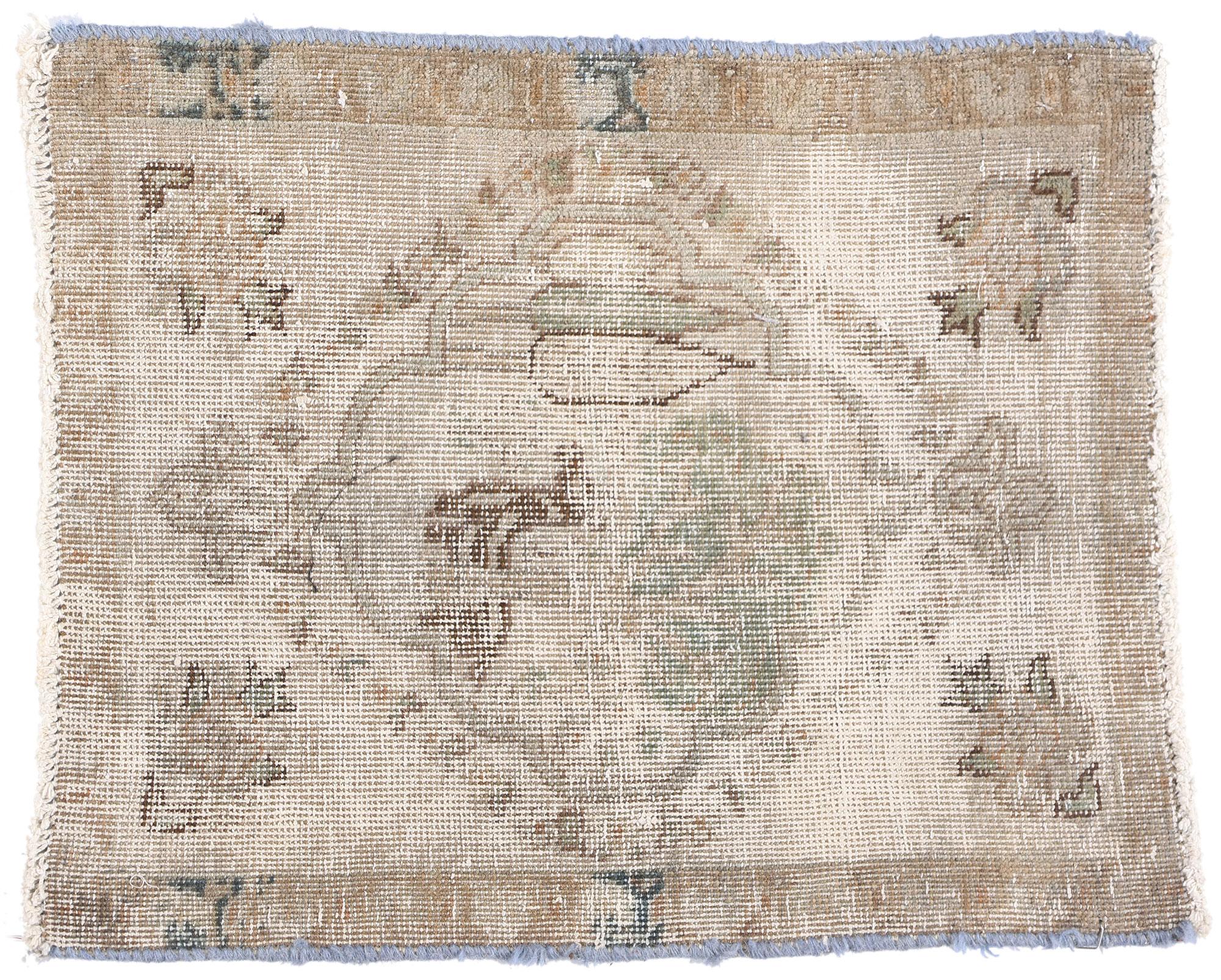 Rustikaler antiker persischer Hamadan-Teppich von 1910 im Angebot 2
