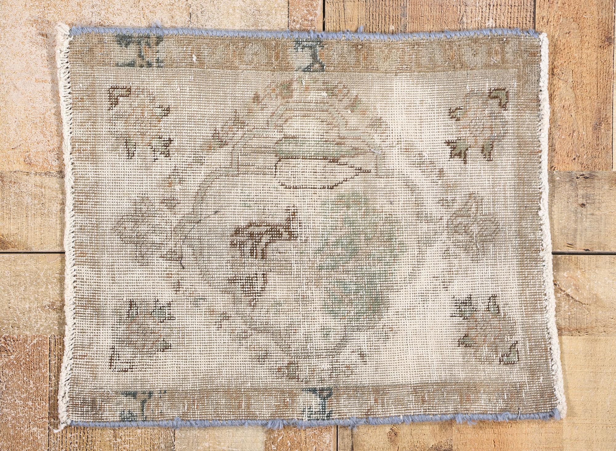 Rustikaler antiker persischer Hamadan-Teppich von 1910 im Angebot 1