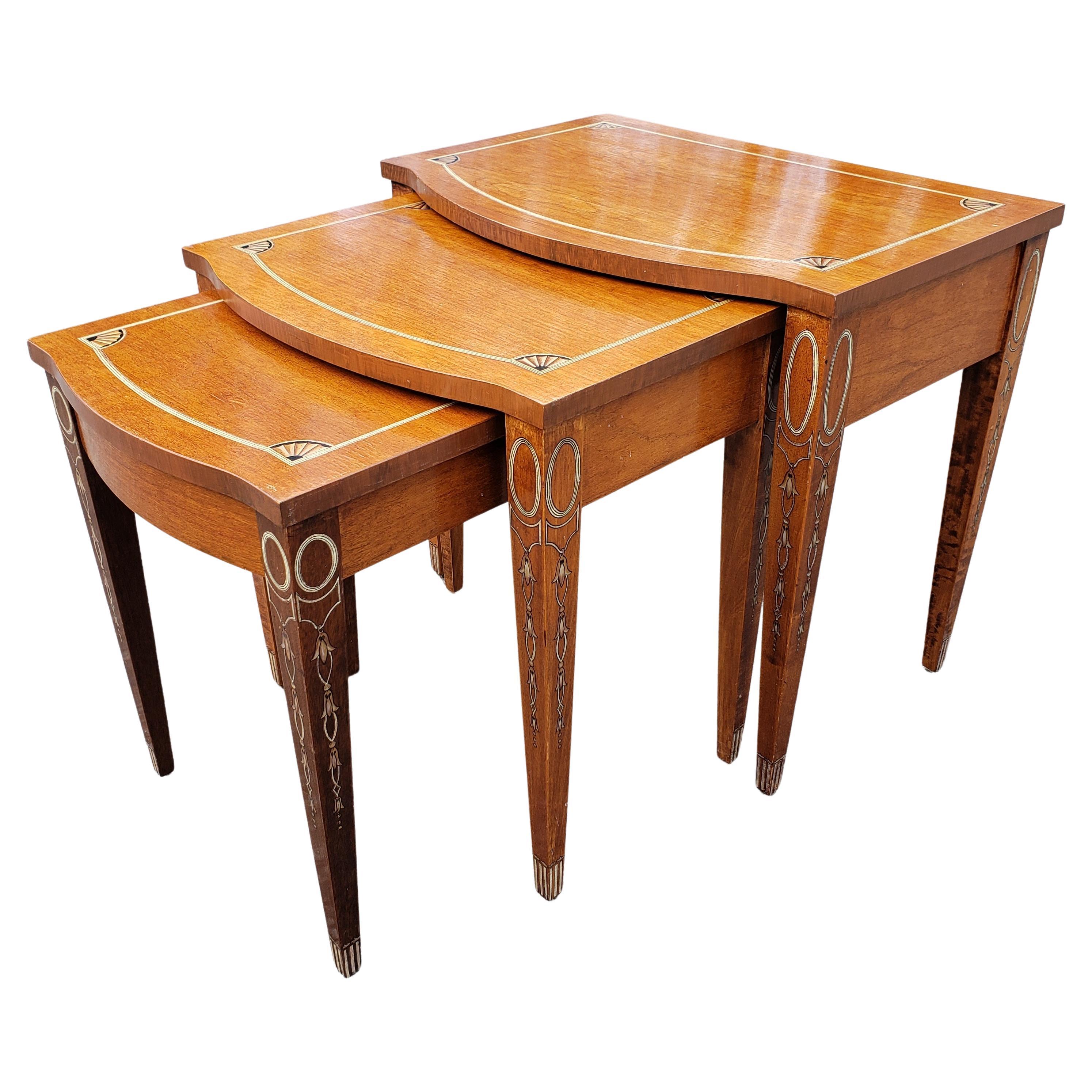 1910s Set Of Three George III Style Inlaid Mahogany Nesting Tables For Sale 2