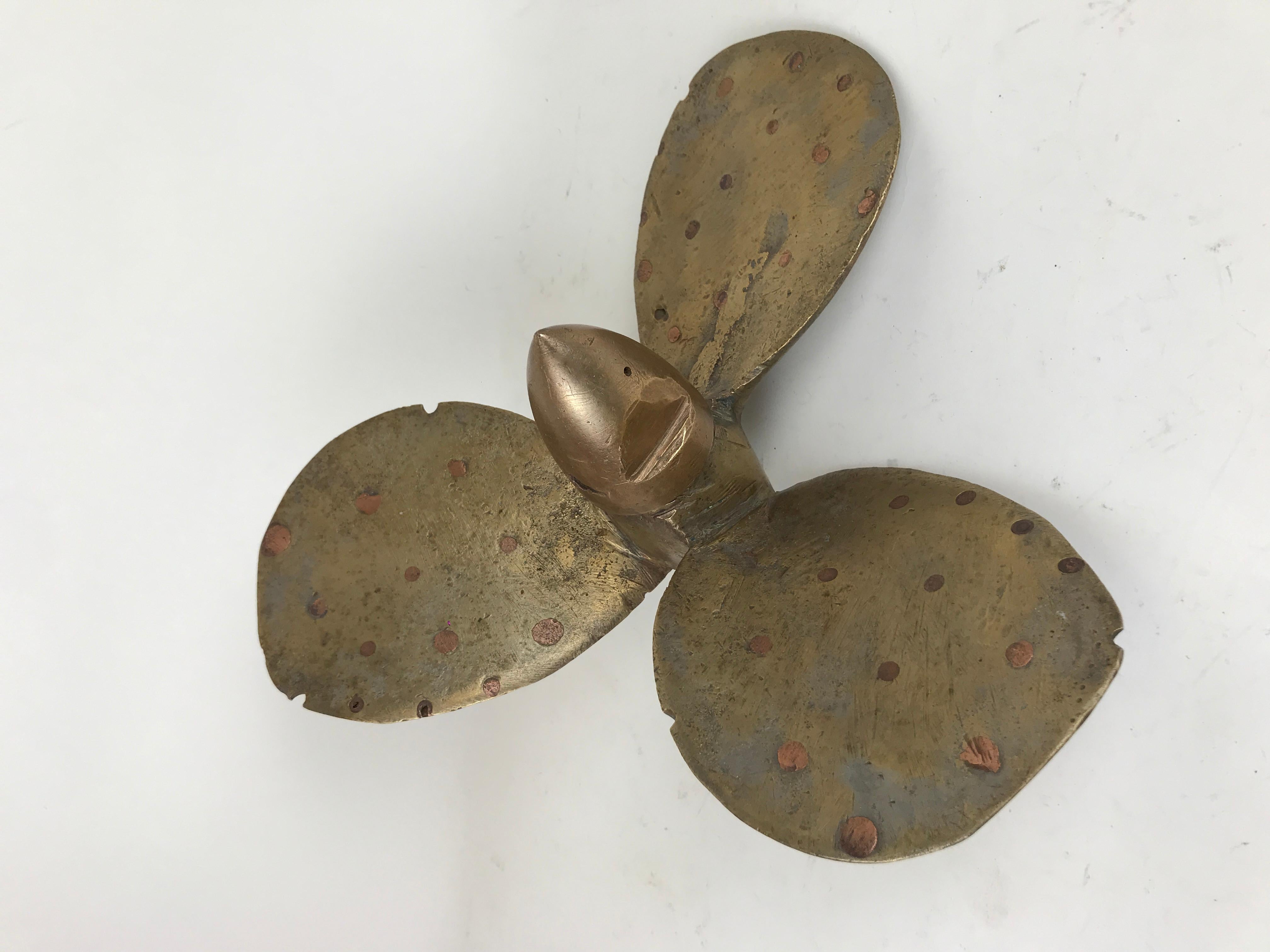 1910s Vintage Three Blades Brass and Copper Boat Propeller Made in Italy For Sale 4