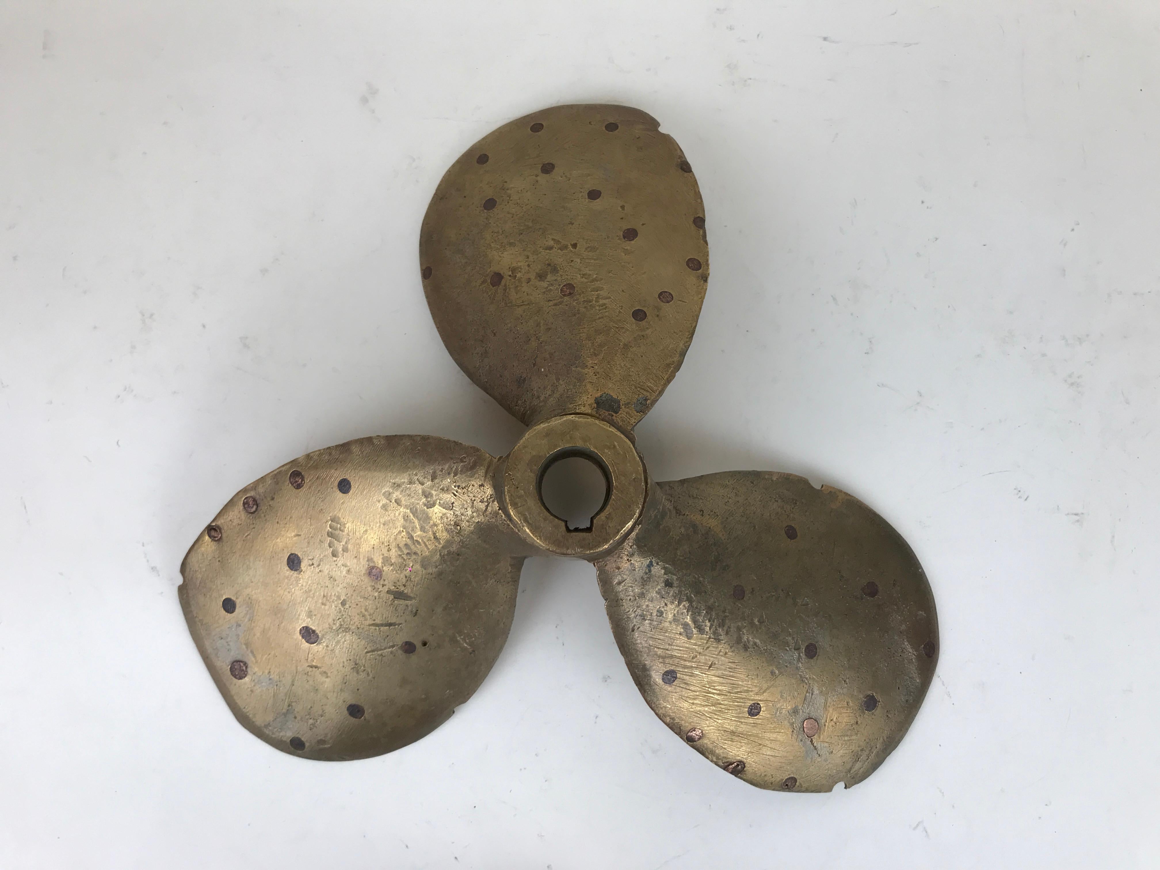 1910s Vintage Three Blades Brass and Copper Boat Propeller Made in Italy For Sale 8