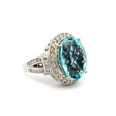 19.11 Carat Oval Aquamarine and RBC Diamond Gold Vintage Statement Ring