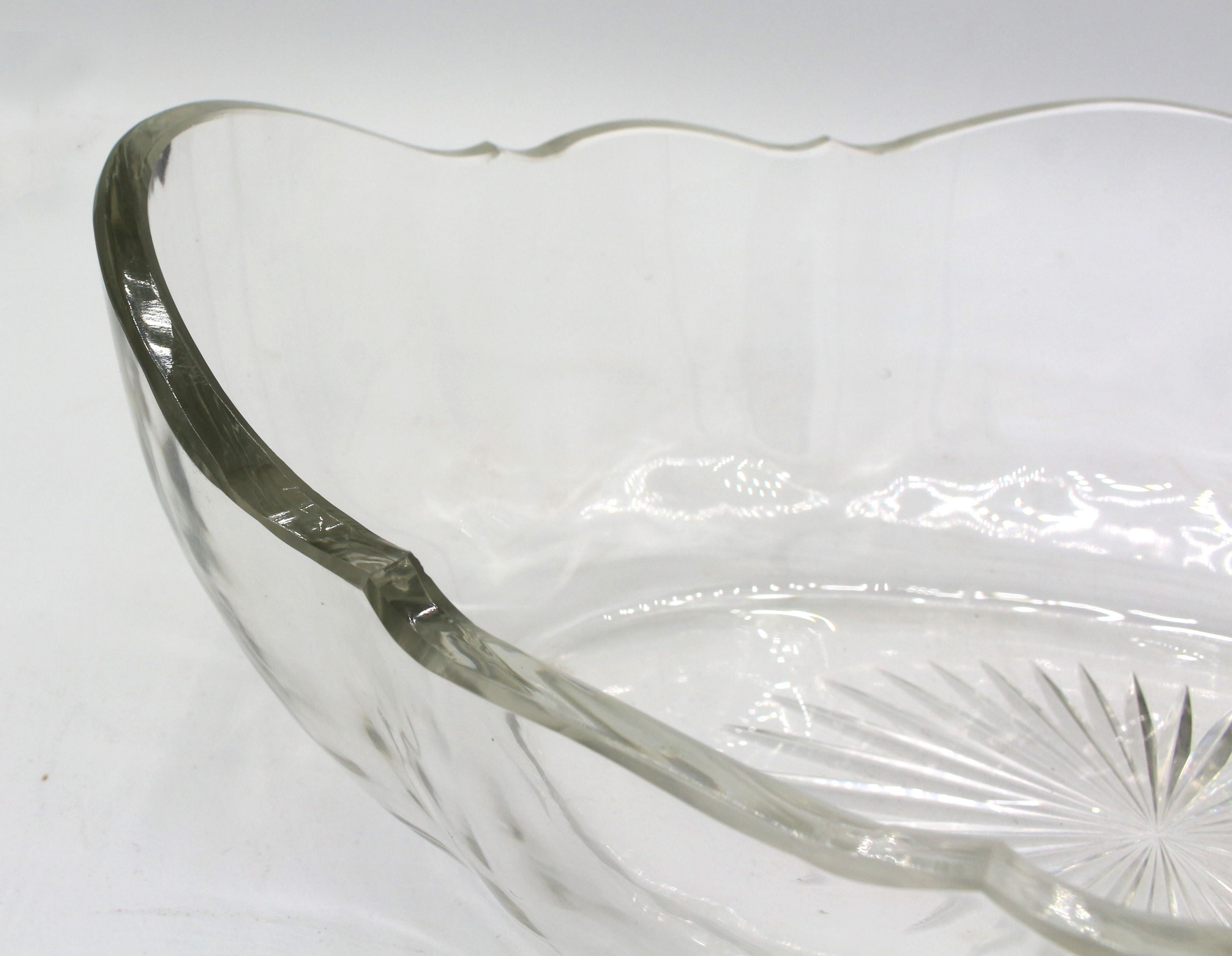 1911 Continental Silver Centerpiece Bowl with Glass Liner In Good Condition In Chapel Hill, NC