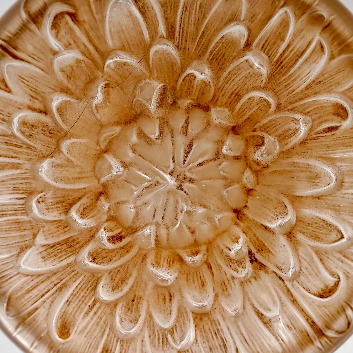 French 1911 René Lalique Box Chrysantheme Frosted Glass with Sepia Patina For Sale