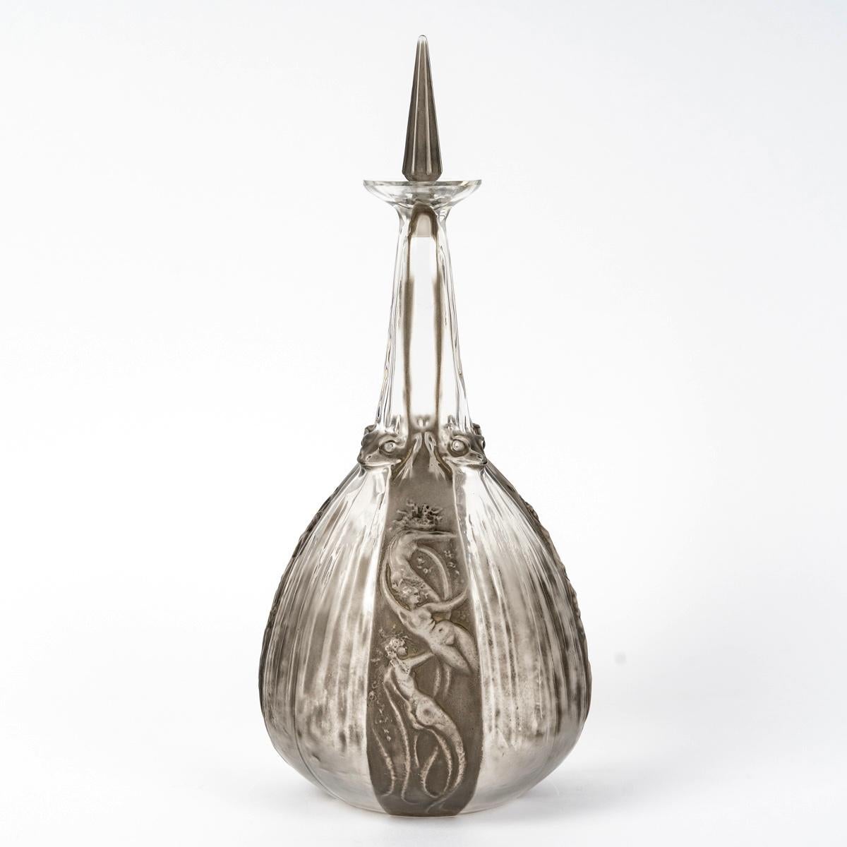 1911 René Lalique - Dekanter Sirenes & Grenouilles Glas Nixen & Frösche (Art déco) im Angebot