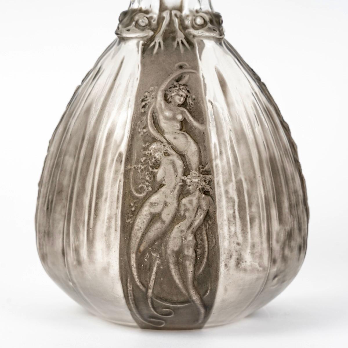 1911 René Lalique - Dekanter Sirenes & Grenouilles Glas Nixen & Frösche (Geformt) im Angebot