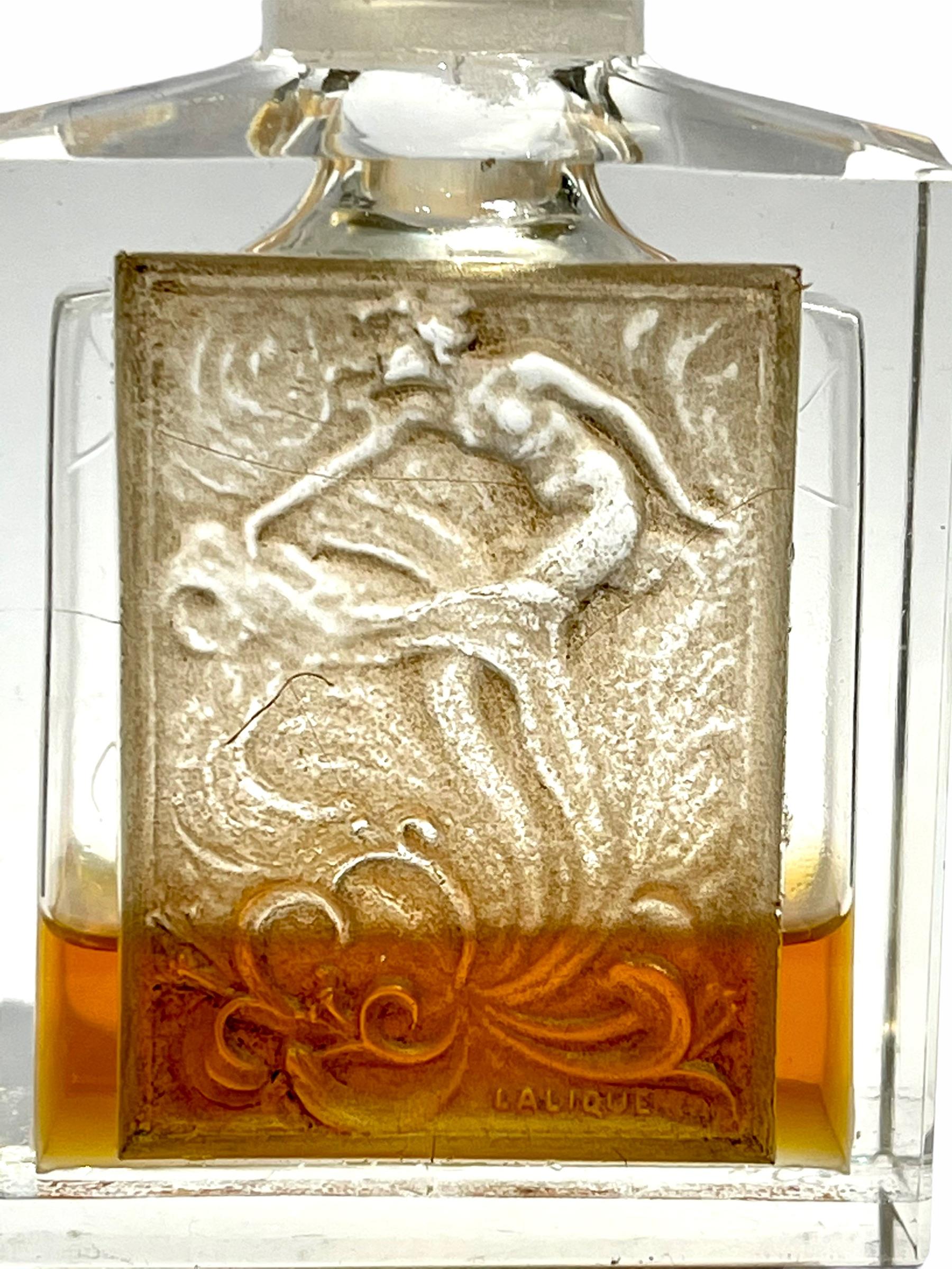 Early 20th Century 1911 Rene Lalique L'Effleurt for Coty Perfume Bottle Sepia Stained Glass, Cicada