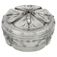 1911 Rene Lalique Box Quatre Papillons Butterflies Glass with Grey Patina 