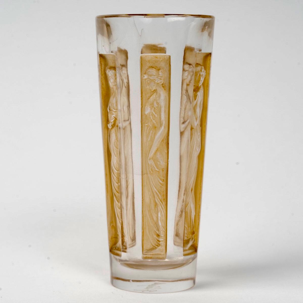 French 1911 René Lalique Set of 4 Six Figurines Glass Tumblers Glasses Sepia Patina For Sale