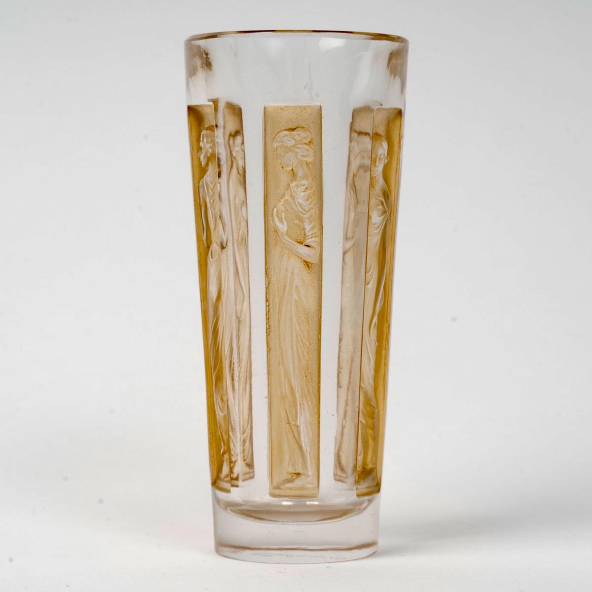 Early 20th Century 1911 René Lalique Set of 4 Six Figurines Glass Tumblers Glasses Sepia Patina For Sale