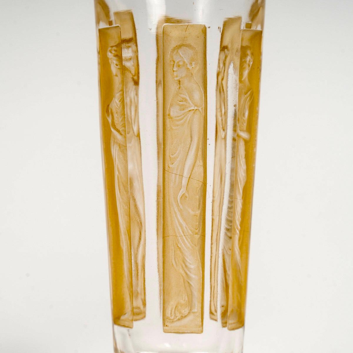 1911 René Lalique Juego de 6 vasos de cristal con seis figuras Pátina sepia Francés en venta