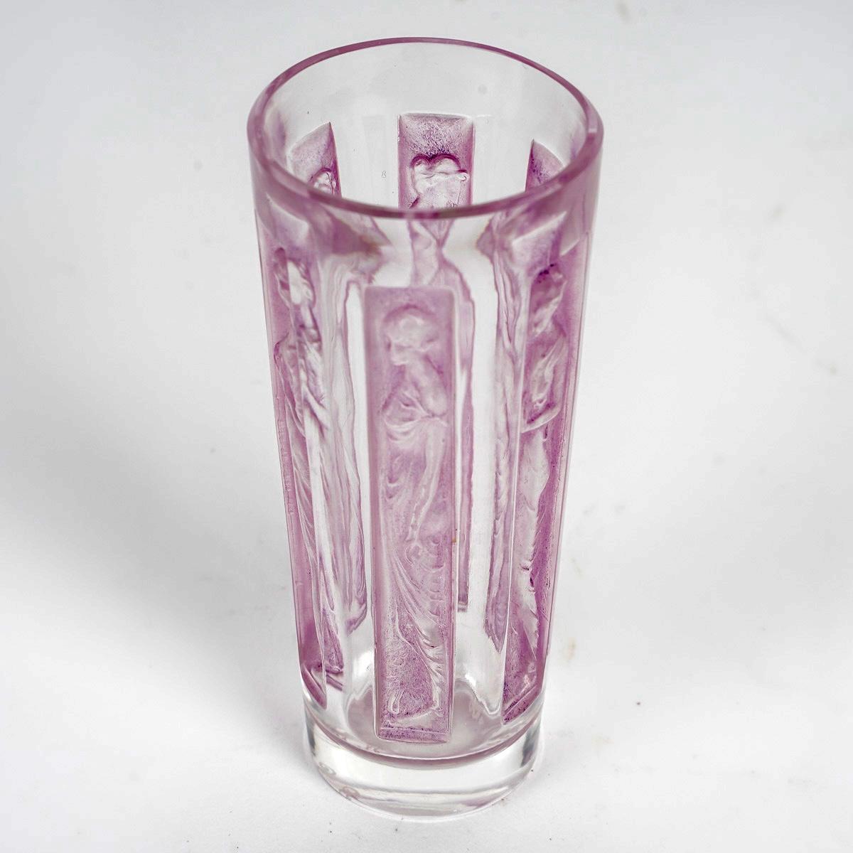 Art Deco 1911 René Lalique Six Figurines Glass Tumbler Glass Pink Patina For Sale