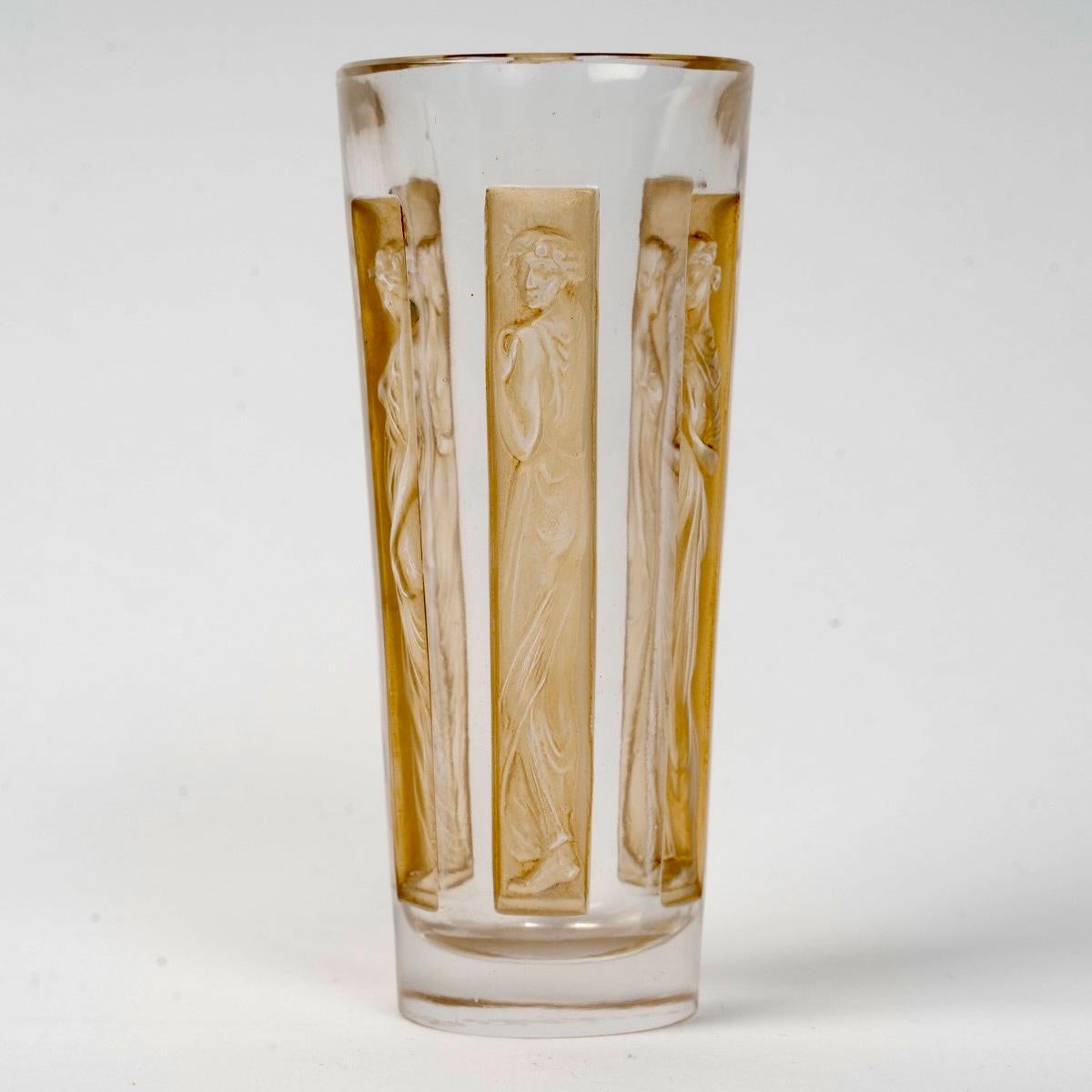 1911 René Lalique Six Figurines Glass Tumbler Glass Sepia Patina In Good Condition In Boulogne Billancourt, FR