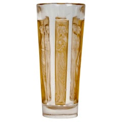 1911 René Lalique Seis figuritas Vaso de cristal Pátina sepia