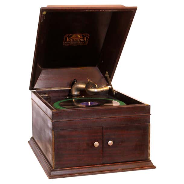 1911 Working Antique Victor Talking Machine Record Player For Sale at ...