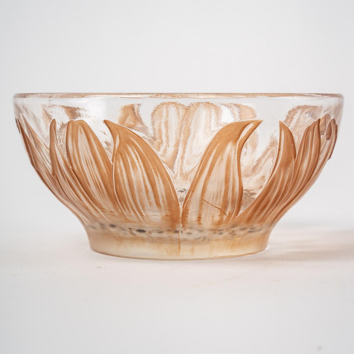 French 1912 Rene Lalique, Bowl Fleur Glass with Sepia Patina and Black Enamel