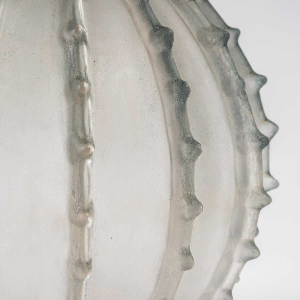 Art Deco 1912 René Lalique Dentelé Vase in Frosted Glass with Blue Patina