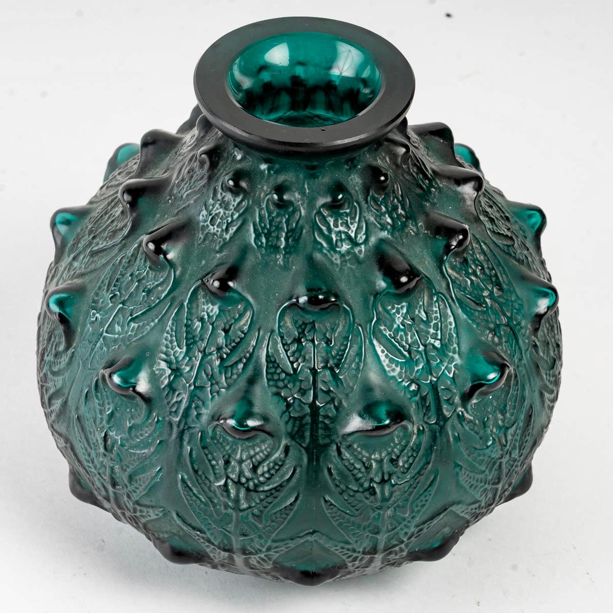 Art Deco 1912 René Lalique Fougeres Vase in Dark Duck Green Glass