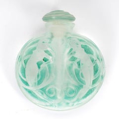 1912 Rene Lalique Bottiglia di profumo Naiades Mermaids Vetro Patina Verde