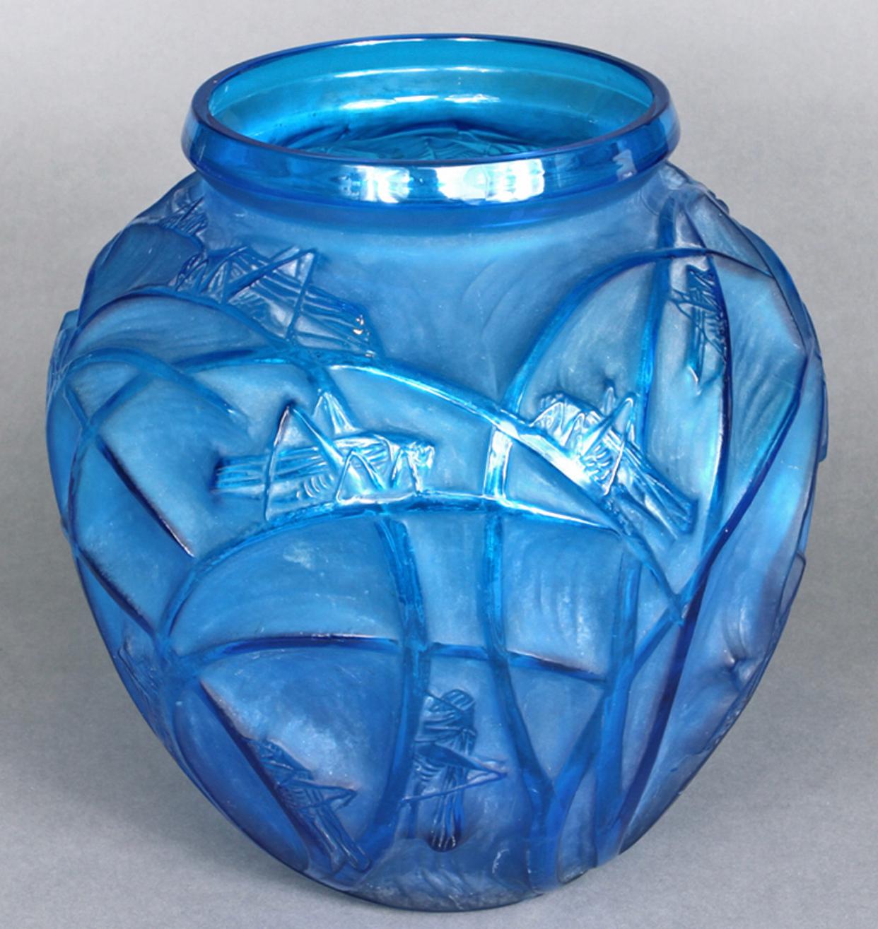 Art Deco 1912 René Lalique Sauterelles Electric Blue Vase Glass White Patina Grasshoppers