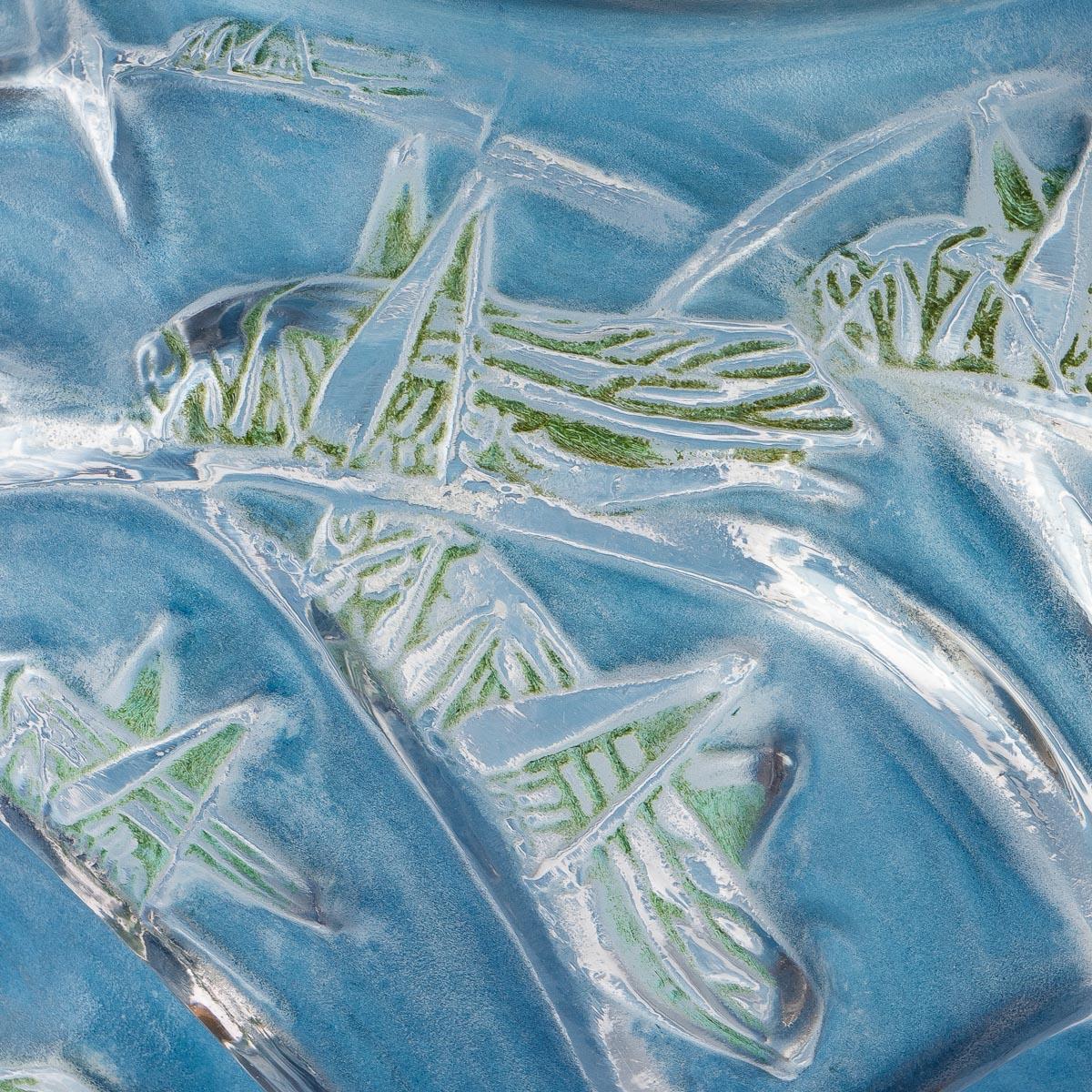 Art déco 1912 René Lalique Vase Sauterelles Verre à patine bleue et verte Sauterelles
