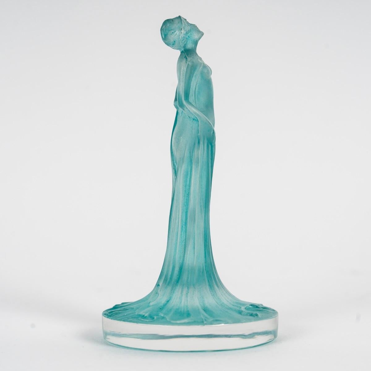 Art Déco 1912 René Lalique - Statuetta con sigillo in vetro Drapee con patina turchese in vendita