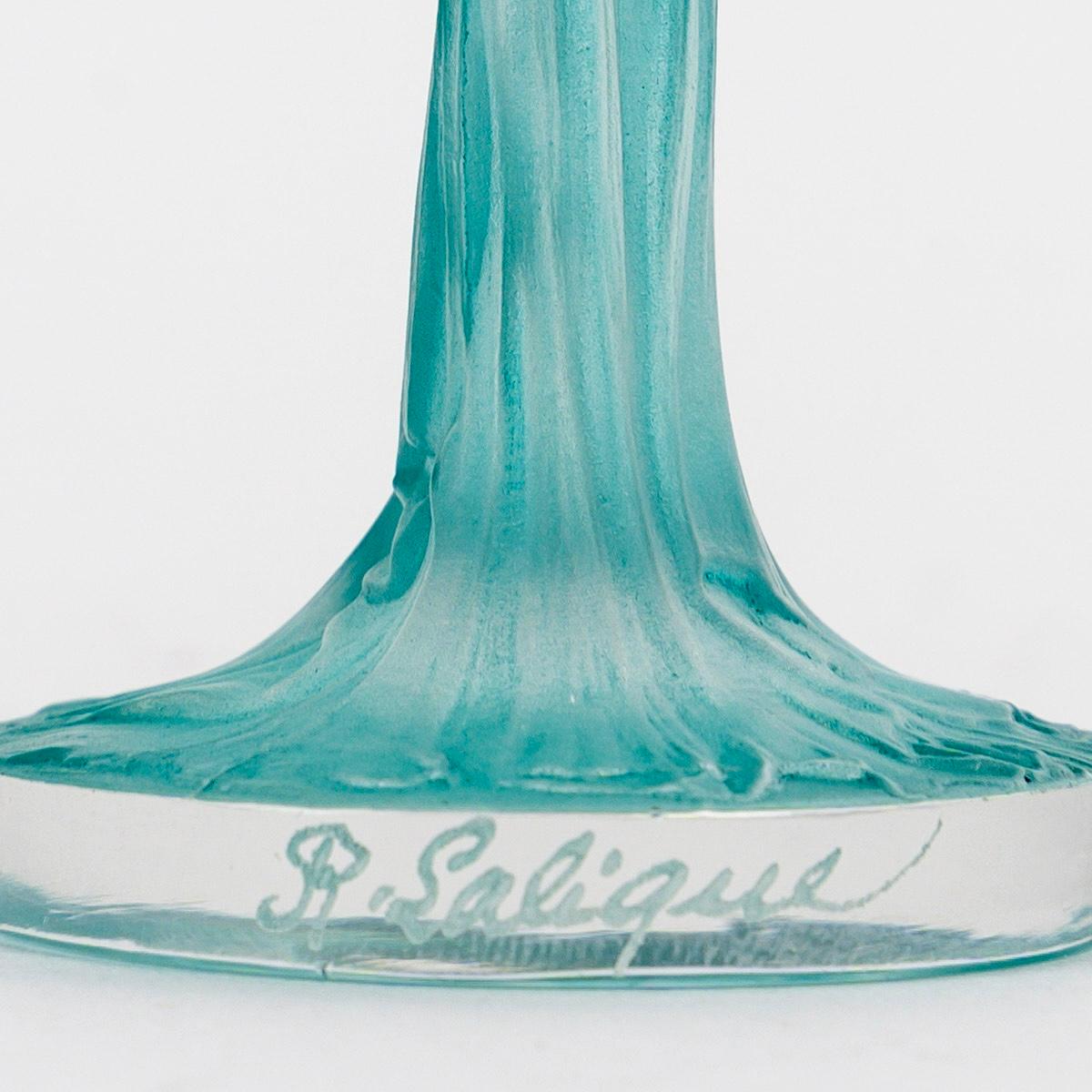 Stampato 1912 René Lalique - Statuetta con sigillo in vetro Drapee con patina turchese in vendita
