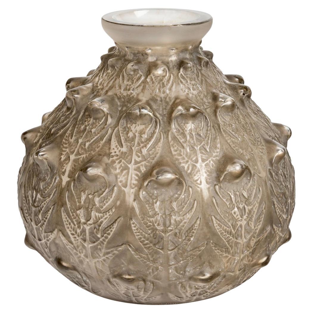 1912 René Lalique Vase Fougeres Farns Glas mit grauer Patina