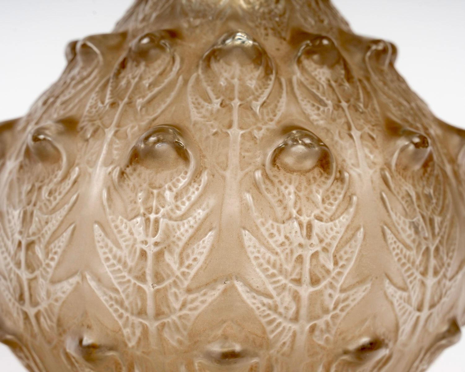 Art déco 1912 René Lalique Vase Fougeres Ferns Verre à patine sépia en vente