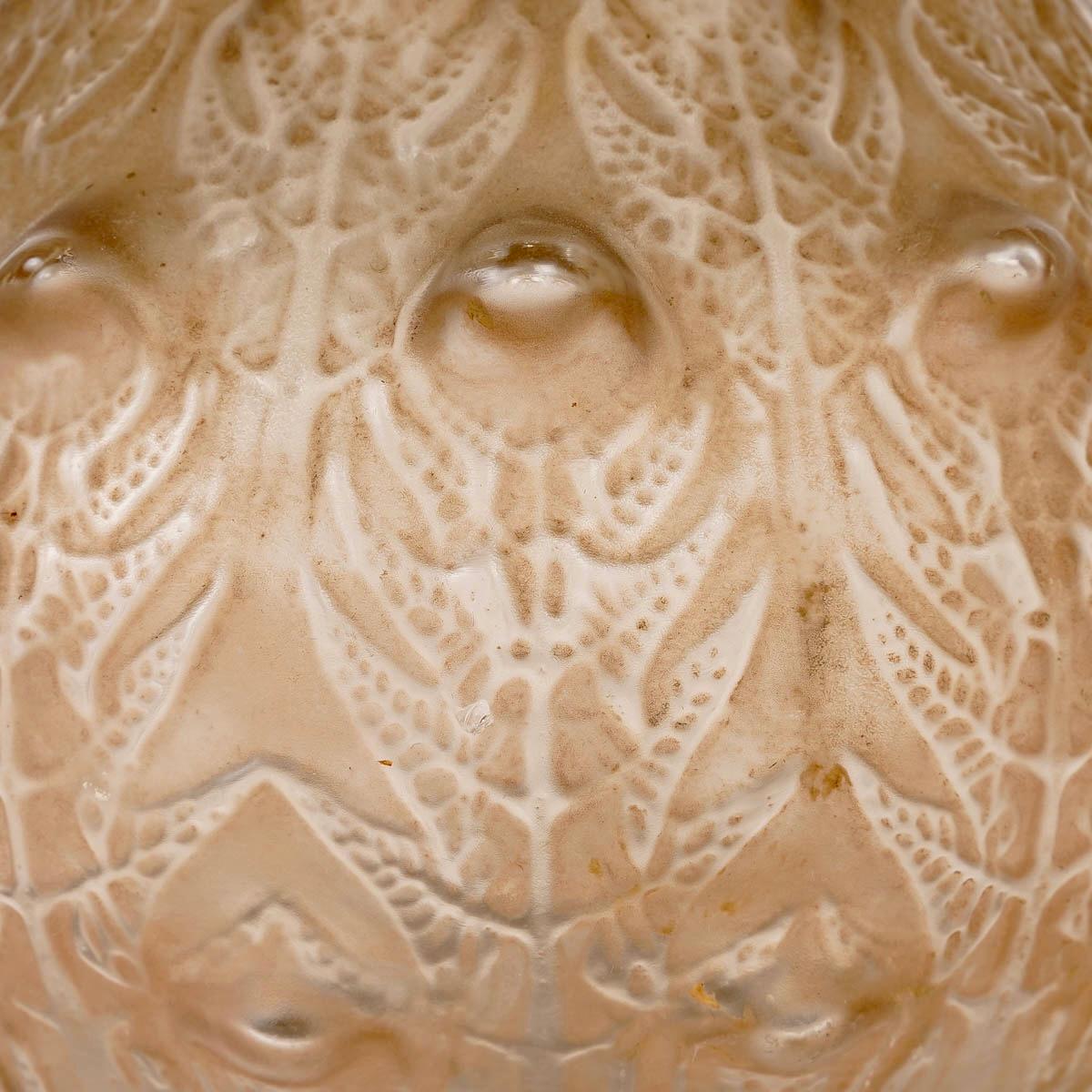 Art Deco 1912 René Lalique Vase Fougeres Frosted Glass with Sepia Patina, Ferns
