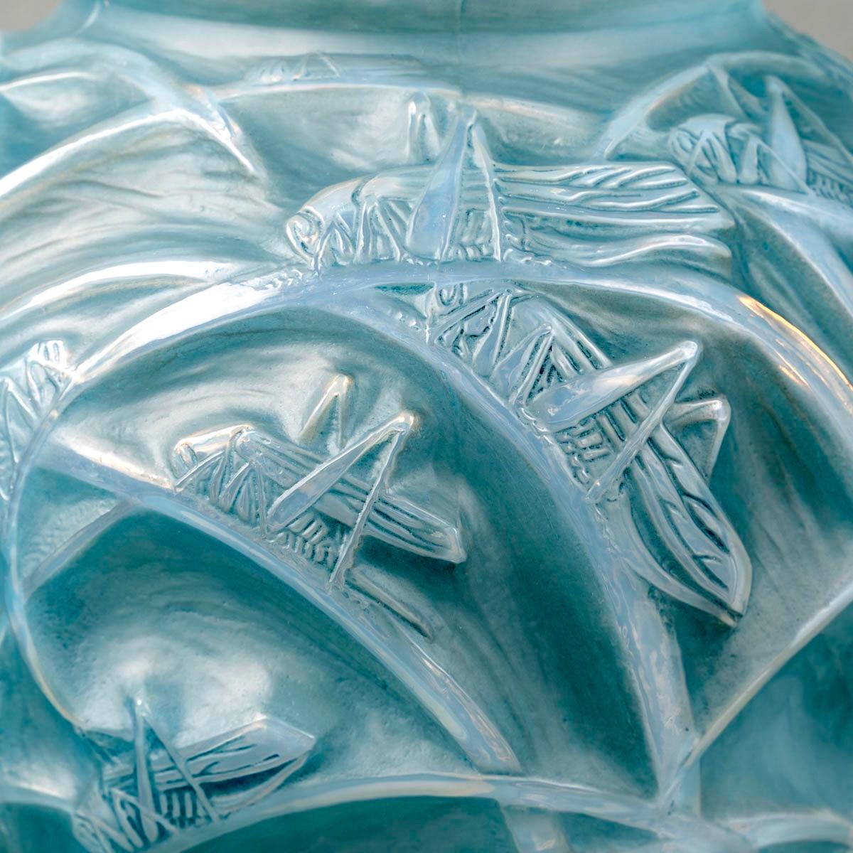 Art Deco 1912 René Lalique Vase Sauterelles Cased Opalescent Glass Blue Patina