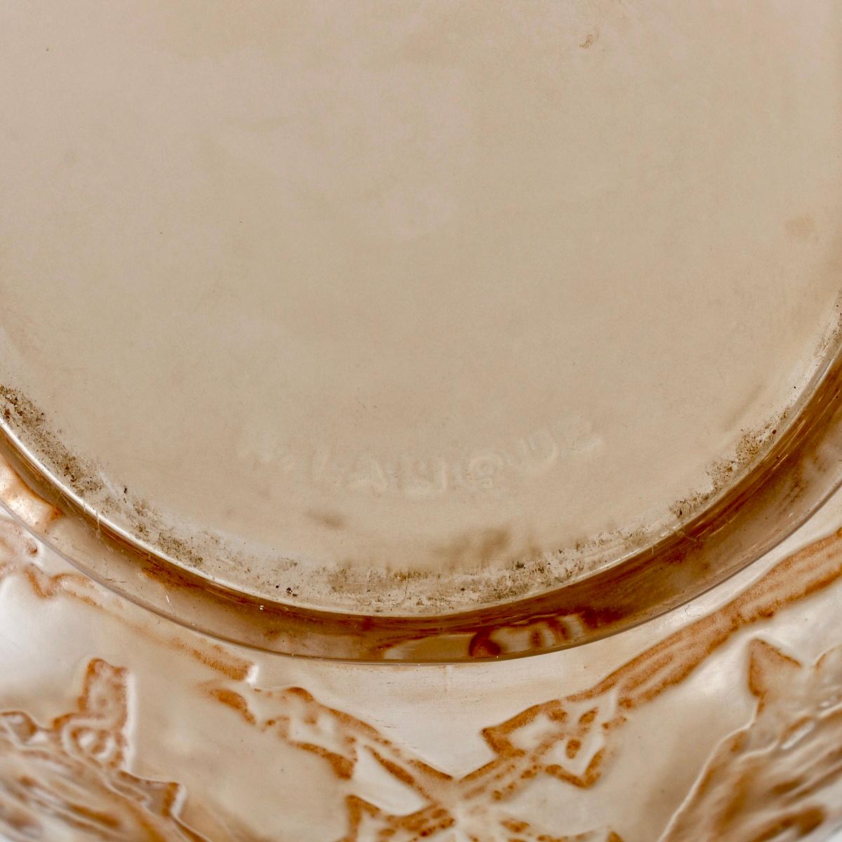 1912 Rene Lalique Vase Sechs Figurinen Et Masques Glas mit Sepia Patina im Zustand „Gut“ im Angebot in Boulogne Billancourt, FR