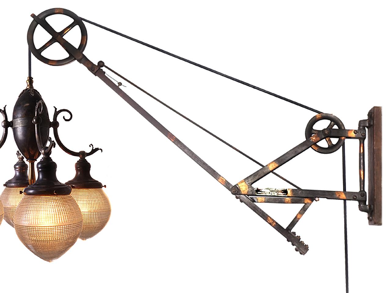 1912 Trenaman Swing Arm Dental Pulley Lamp In Good Condition In Peekskill, NY