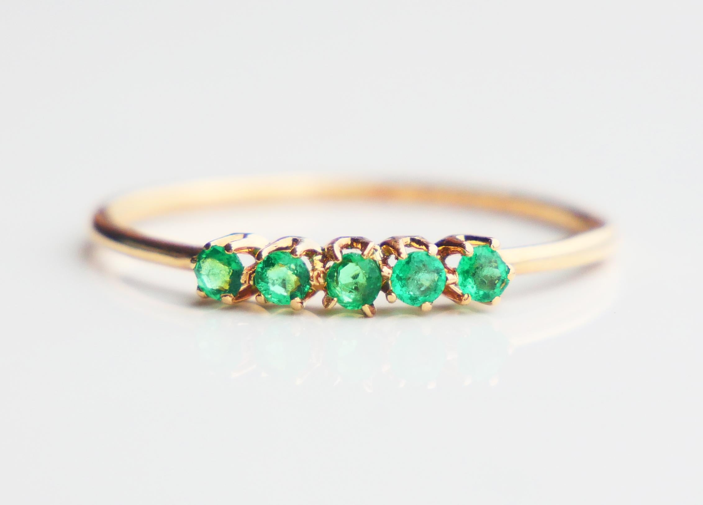 1913 Alliance Ring natural 0.25 ctw Emeralds solid 18K Gold Ø US 7.5 / 1 gr For Sale 9