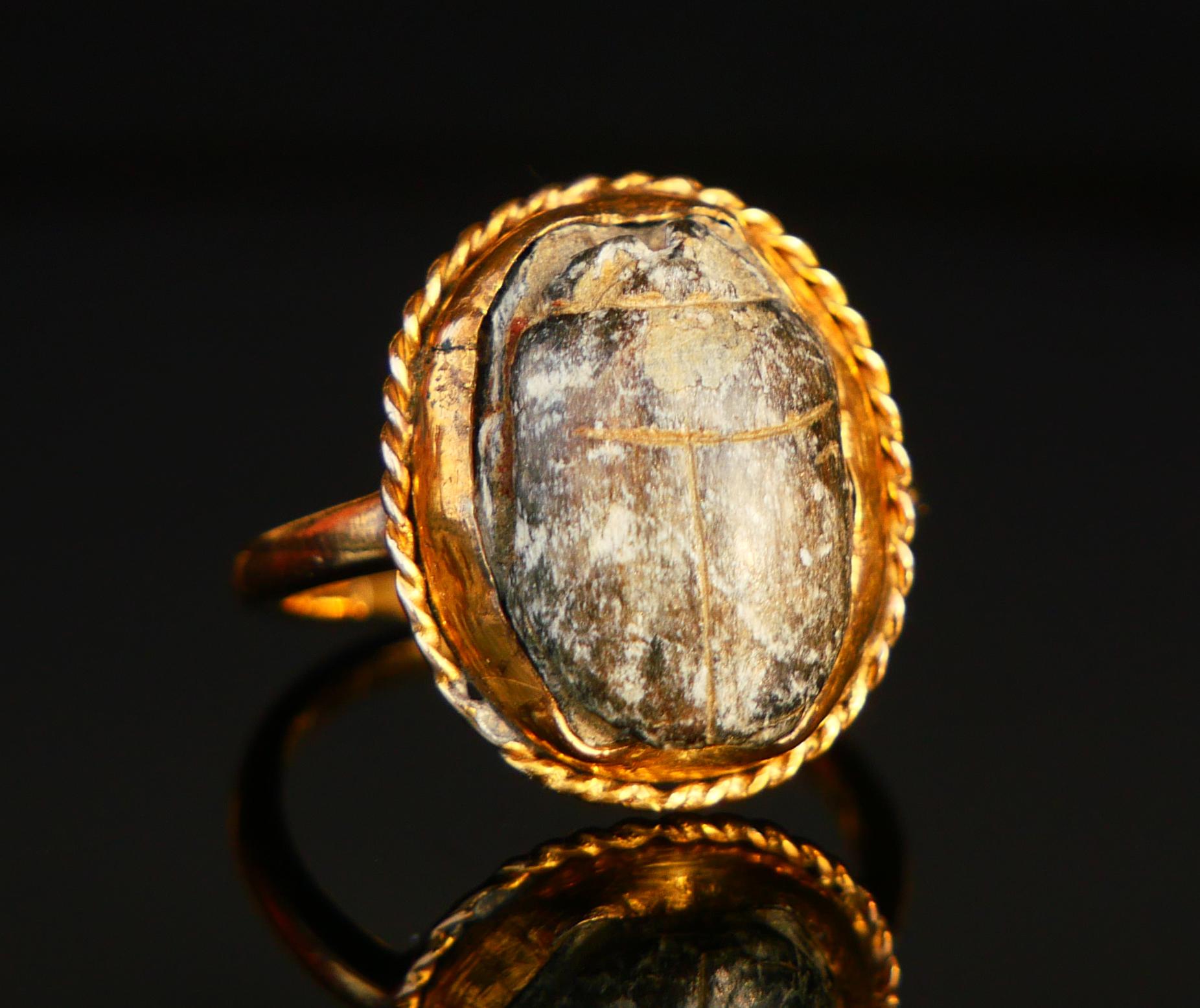 1913 Anello antico Scarabeo egizio in oro giallo 18 carati Ø 5,25US/ 3,5gr in vendita 1