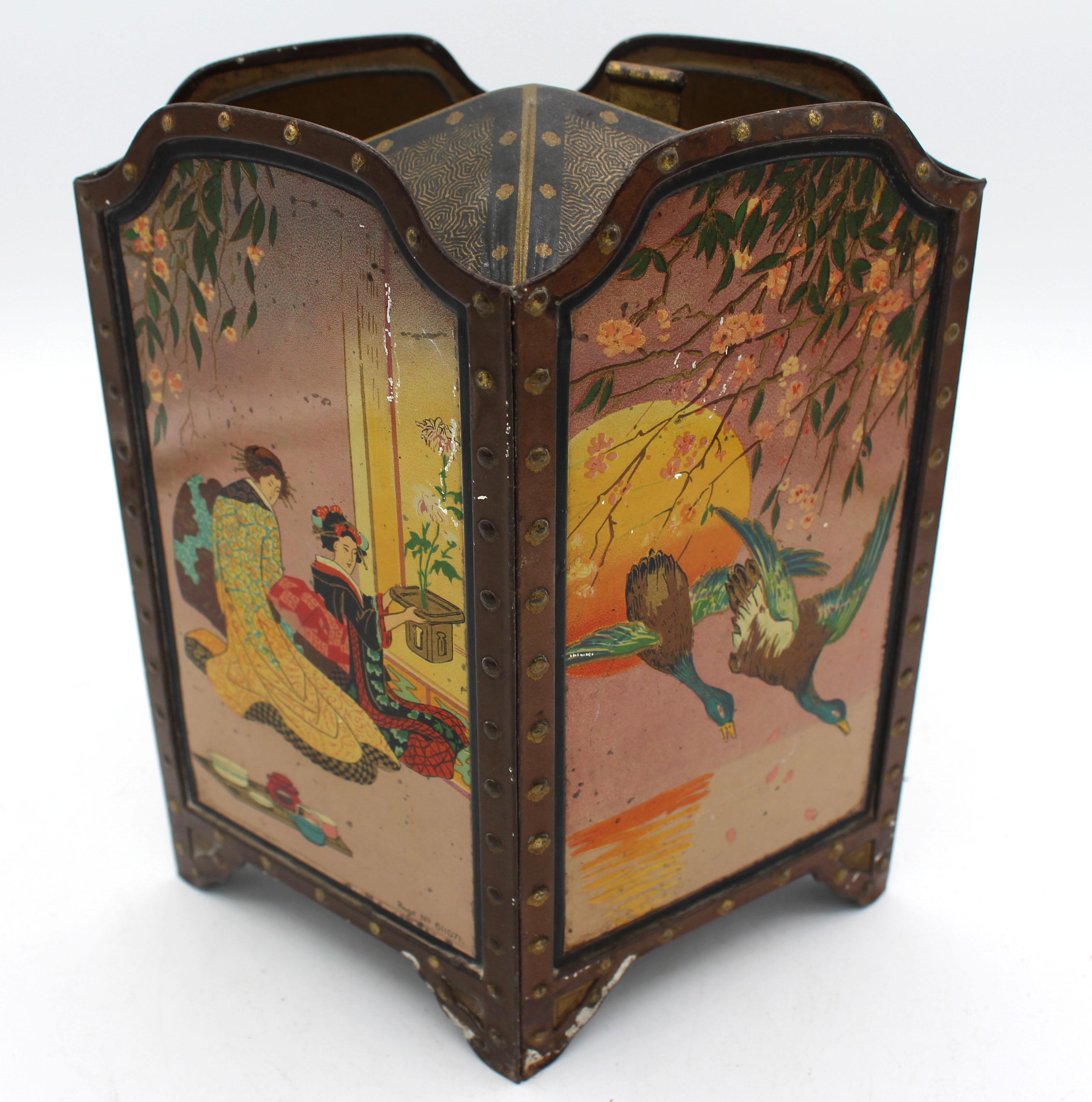 Aesthetic Movement 1913 Huntley & Palmers Japanese Screen Form Biscuit Tin Box For Sale