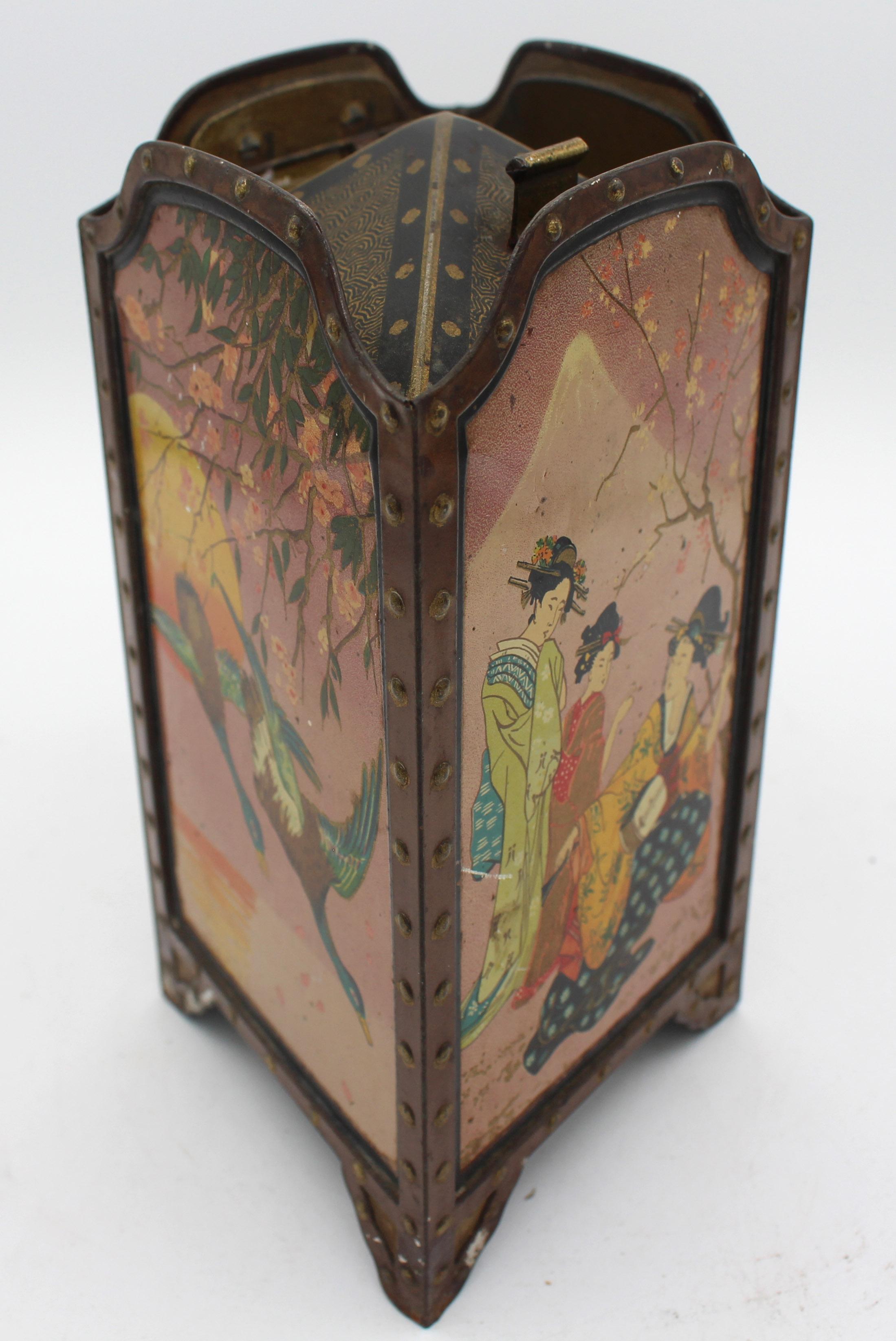 English 1913 Huntley & Palmers Japanese Screen Form Biscuit Tin Box For Sale