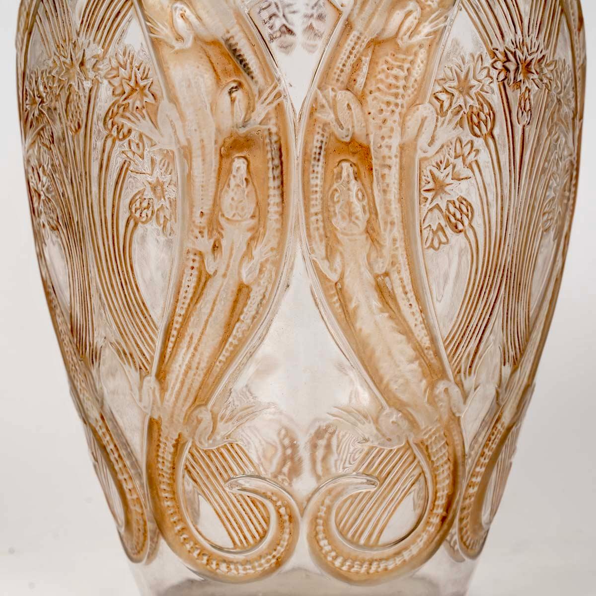French 1913 Rene Lalique Vase Lezards et Bluets Glass with Sepia Patina