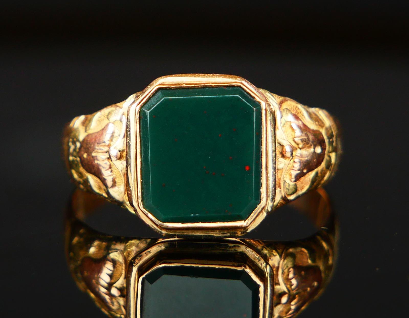 1914 Men Unisex Signet Ring ct. Blood stone solid 14K Gold ØUS 9.25 / 4 gr For Sale 1