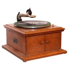 Antique 1914 Oak Victrola Victor Talking Machine Record Player + 5 Records