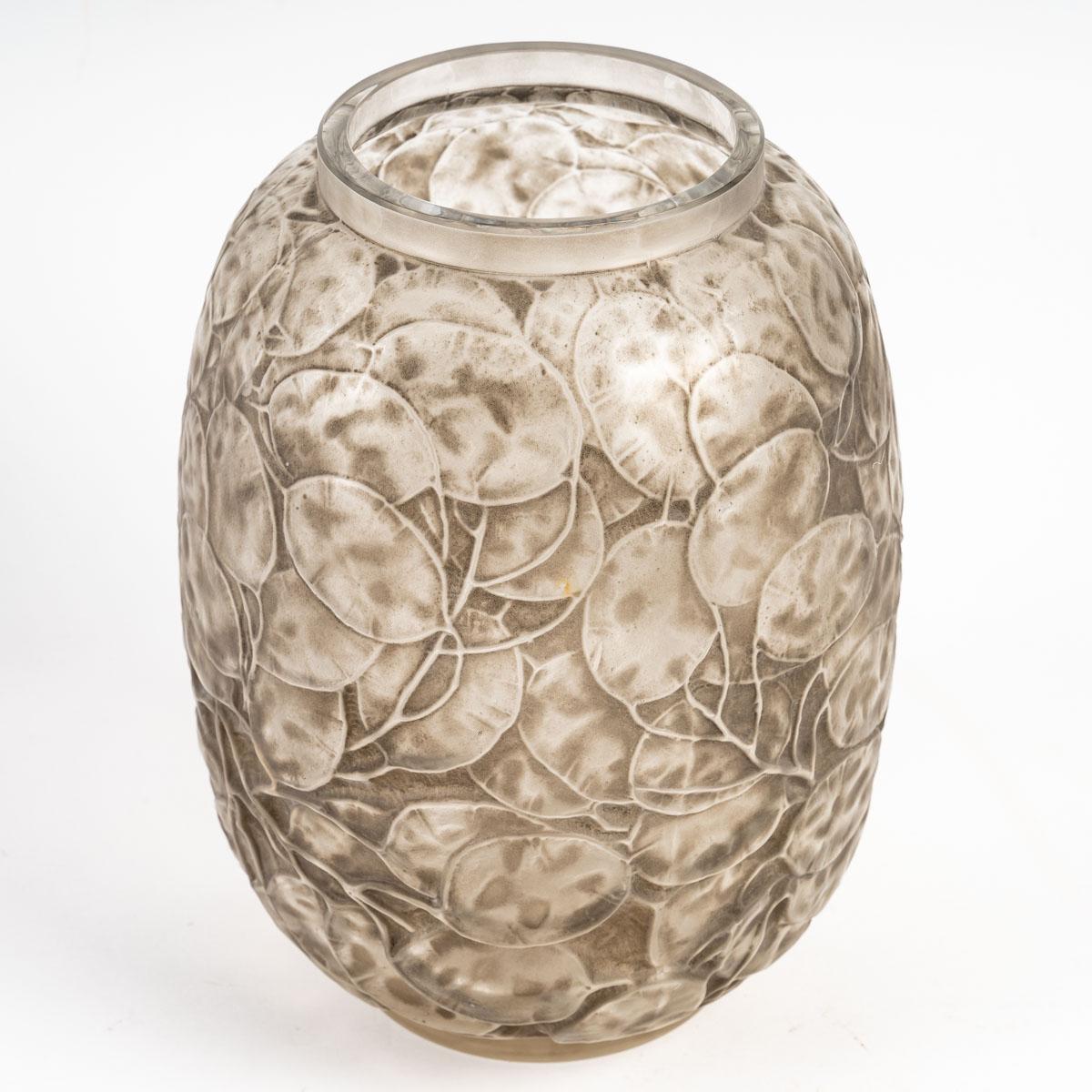 French 1914 René Lalique Monnaie du Pape Vase in Frosted Glass with Grey Patina